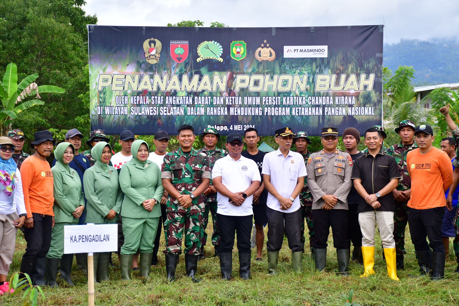 Pj Wali Kota Palopo dan Forkopimda Tanam Ratusan Pohon Buah